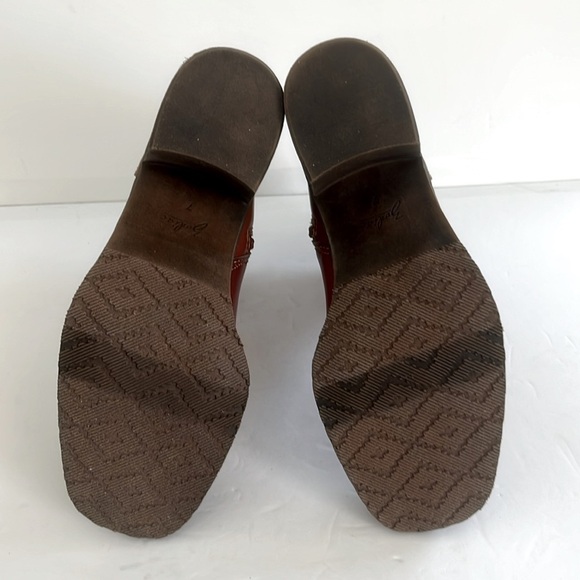 ZODIAC Claret Bootie Brown Ankle Chelsea Chunky Block Heel Boots Shoe Size 7 NEW - Picture 8 of 8